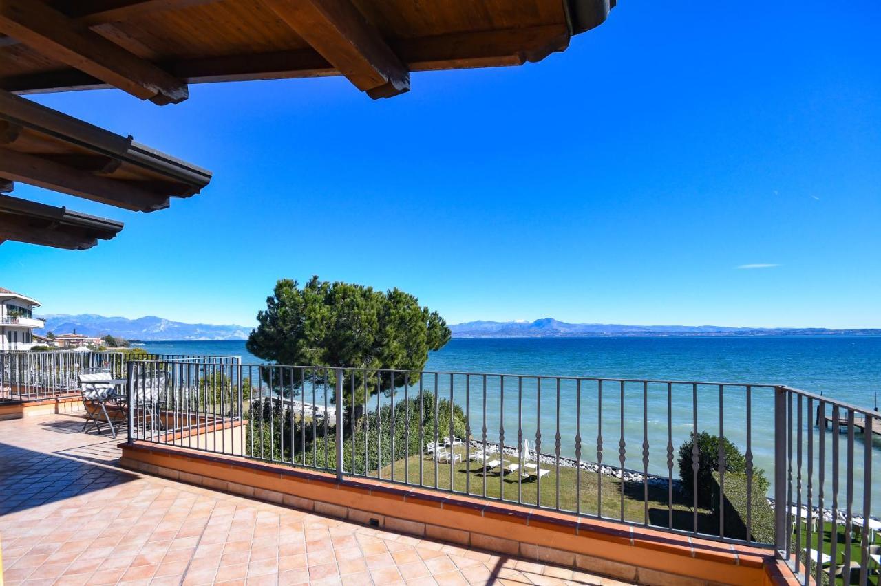 Casa Dei Pescatori Villa Sirmione Exteriör bild