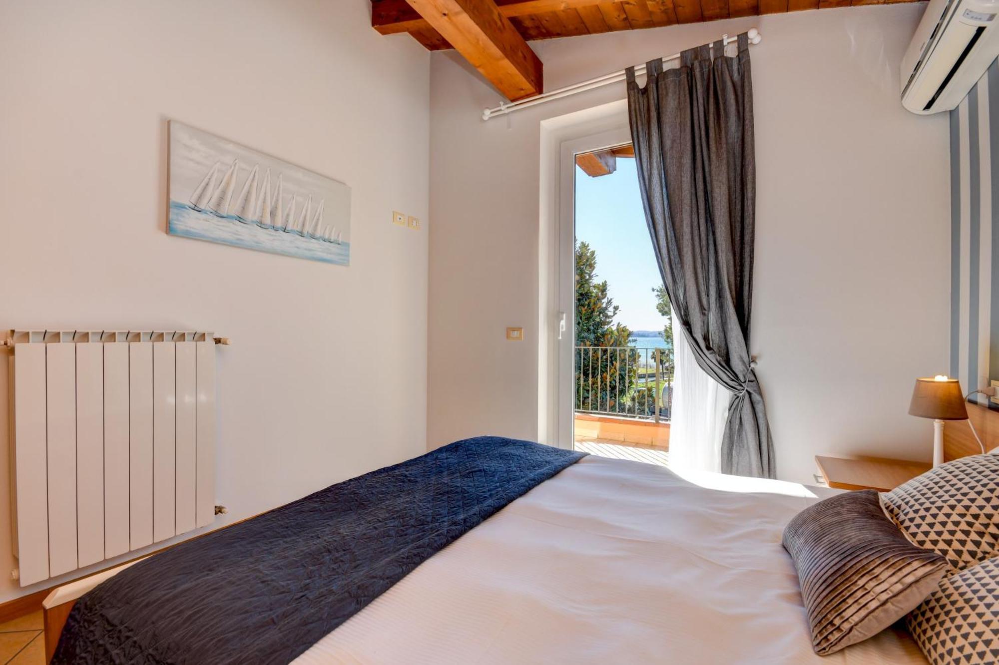 Casa Dei Pescatori Villa Sirmione Exteriör bild