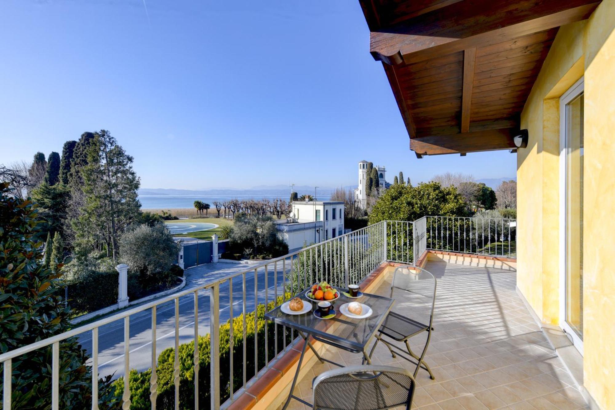 Casa Dei Pescatori Villa Sirmione Exteriör bild